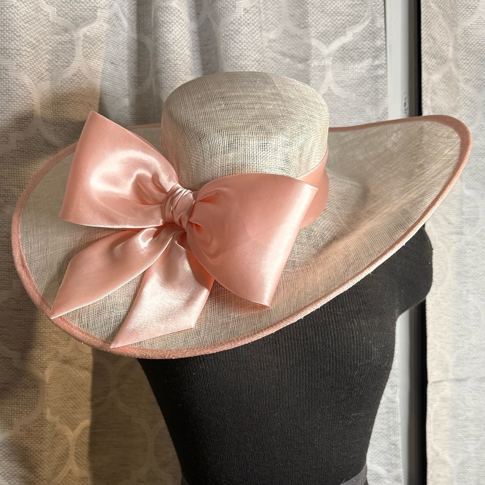 Big Derby / tea party Hat white with pink bow